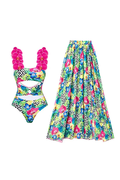 Effortlessly Elegant Swimsuit with a Timeless Design