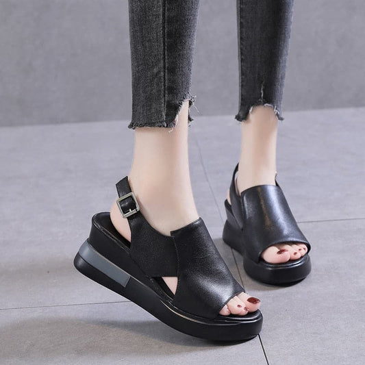 Beautifully Finished Heels in a Timeless Design