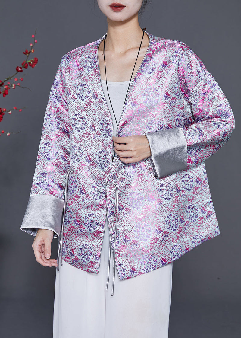 Well Tailored Coat with a Graceful Silhouette