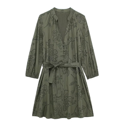 Polished Dress with an Effortless Classic Look