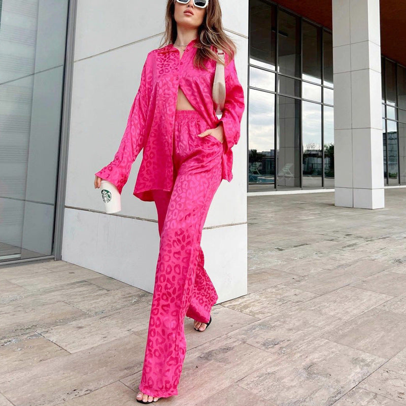 Well Tailored Trousers with a Graceful Silhouette