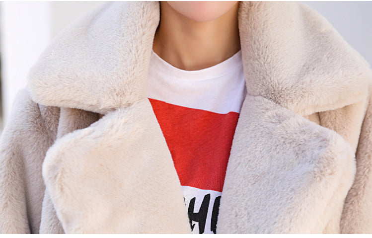 Gracefully Styled Coat for Any Occasion