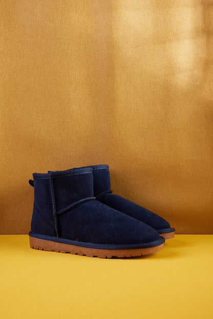 Beautifully Finished Boots in a Timeless Design