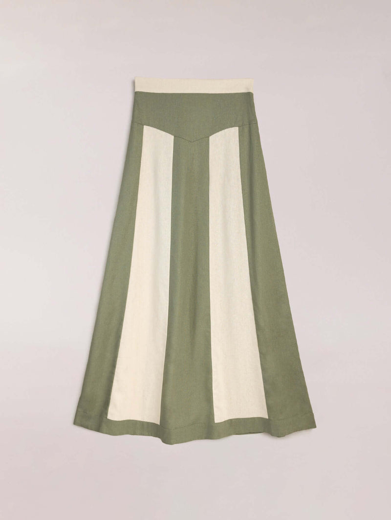 A Vintage Style Top with Delicate Timeless Details