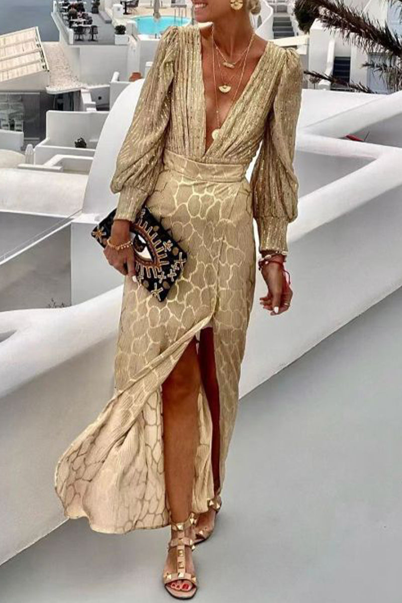 Well Tailored Garment with a Graceful Silhouette