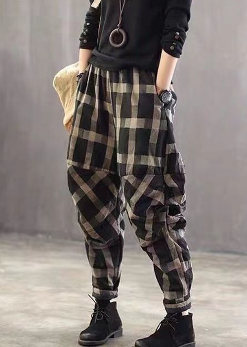 Effortlessly Elegant Pants with a Timeless Design