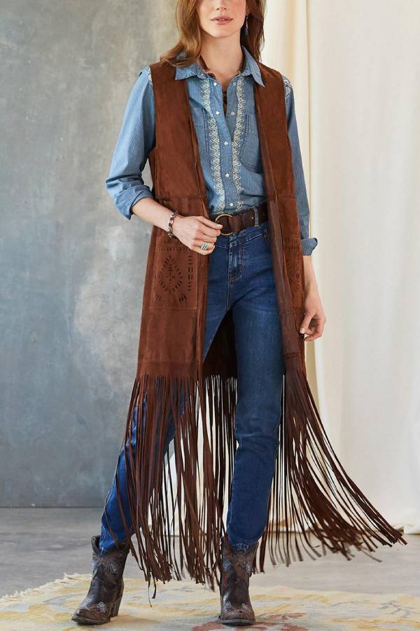 Beautifully Finished Coat in a Timeless Design