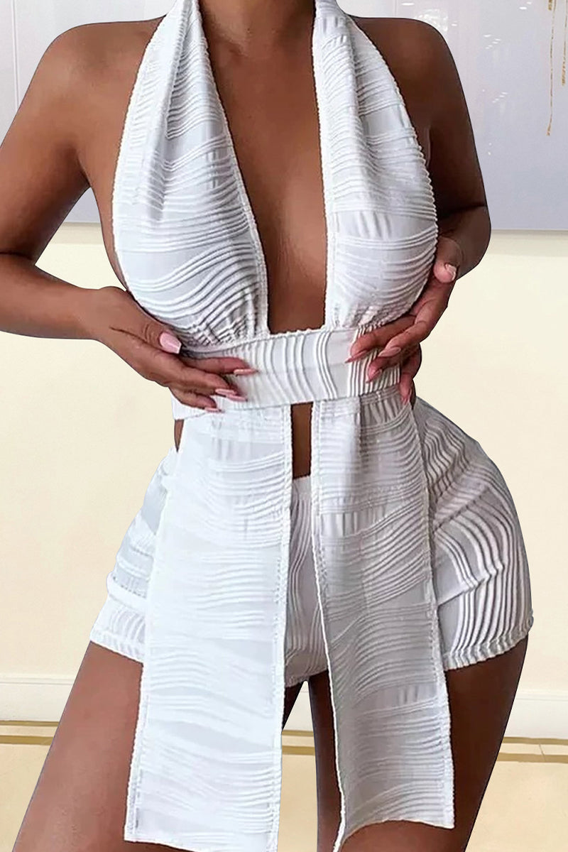 Sophisticated Garment with a Clean Classic Look
