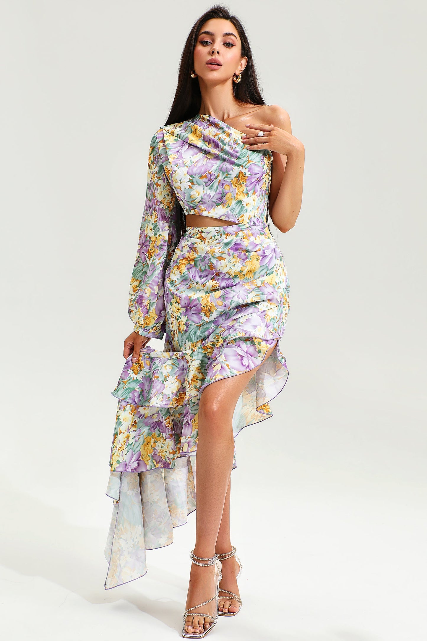 Beautifully Crafted Dress in a Classic Style