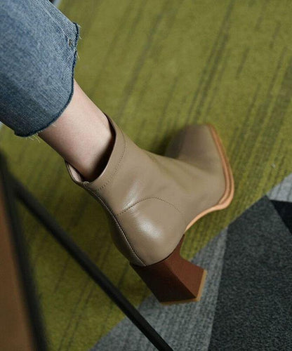 Polished Boots with an Effortless Classic Look