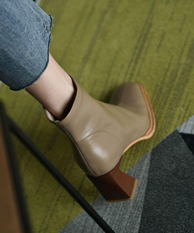 Polished Boots with an Effortless Classic Look