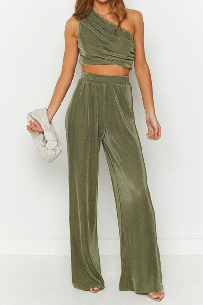 Classic Vintage Garment with a Flattering Fit
