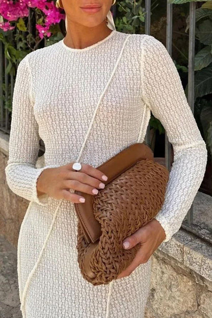 Effortlessly Elegant Dress with a Timeless Design