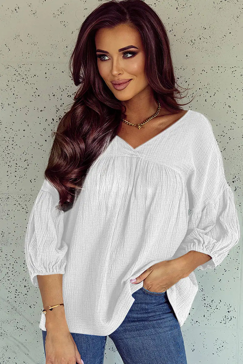 Effortlessly Elegant Blouse with a Timeless Design