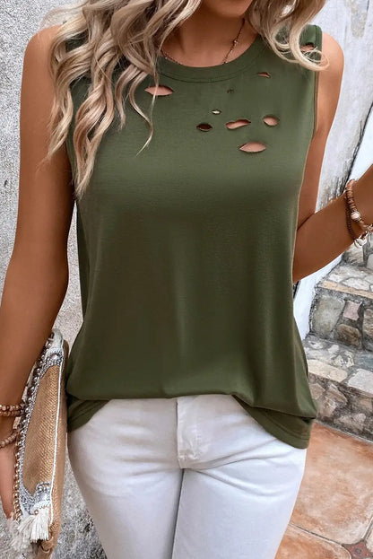 Well Tailored Top with a Graceful Silhouette