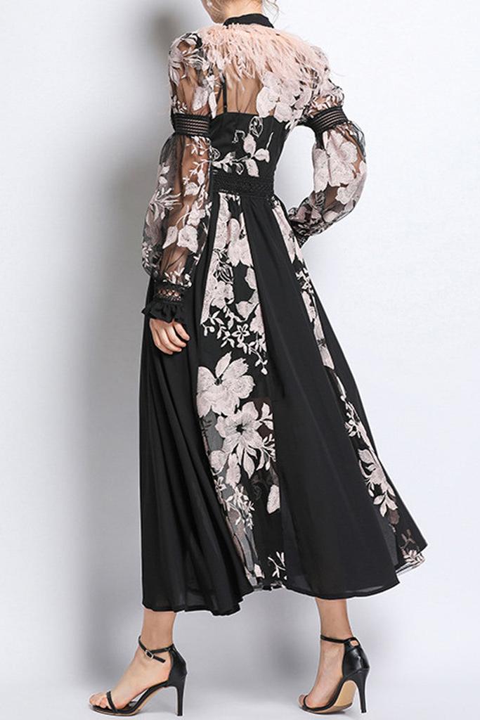 Classic Vintage & Enduringly Stylish Dress