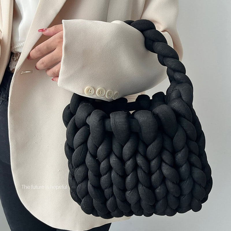 Polished Bag with an Effortless Classic Look
