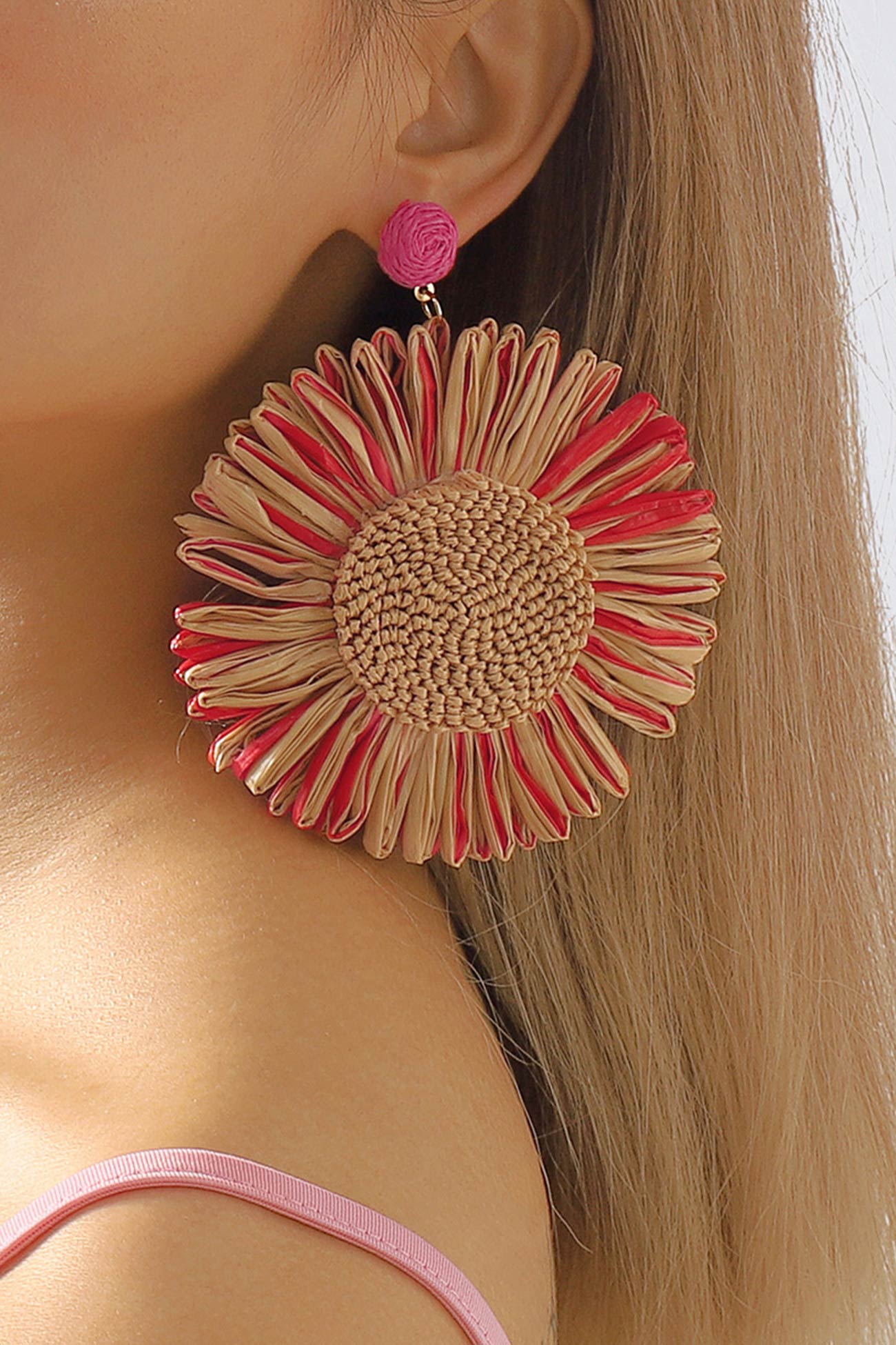 Gracefully Styled Garment for Any Occasion