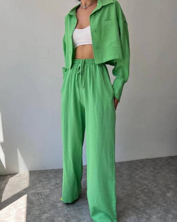 Polished Trousers with an Effortless Classic Look