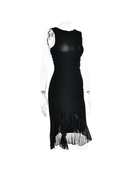 Well Tailored Dress with a Graceful Silhouette
