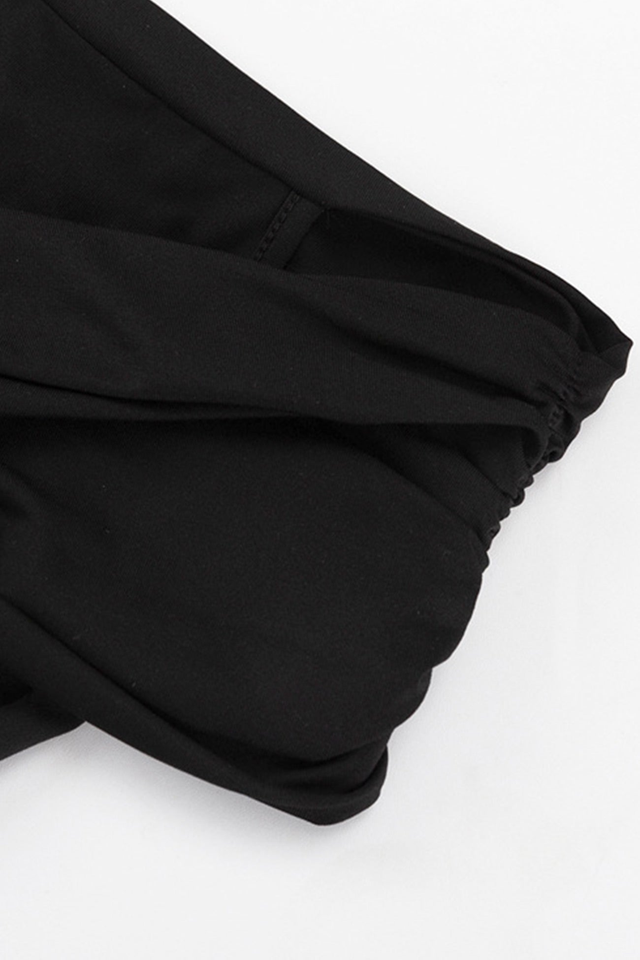 Beautifully Finished Top in a Timeless Design