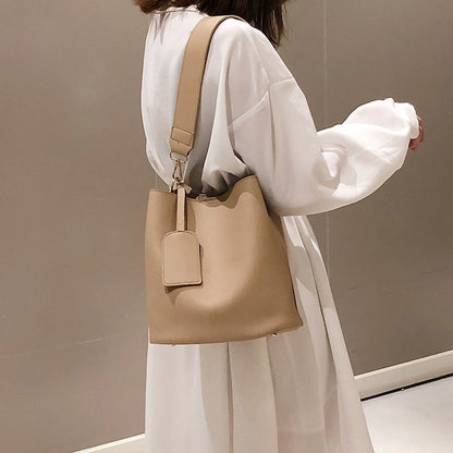 Polished Bag with an Effortless Classic Look