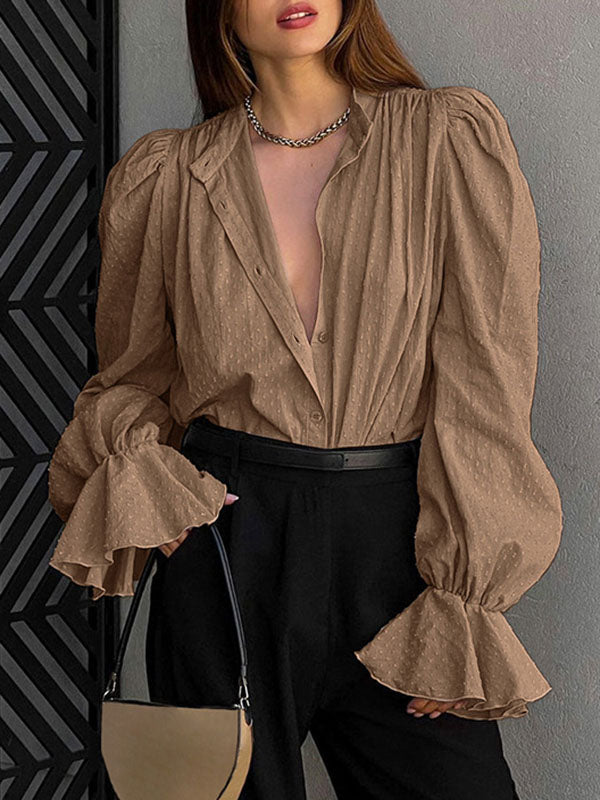 Beautifully Finished Blouse in a Timeless Design