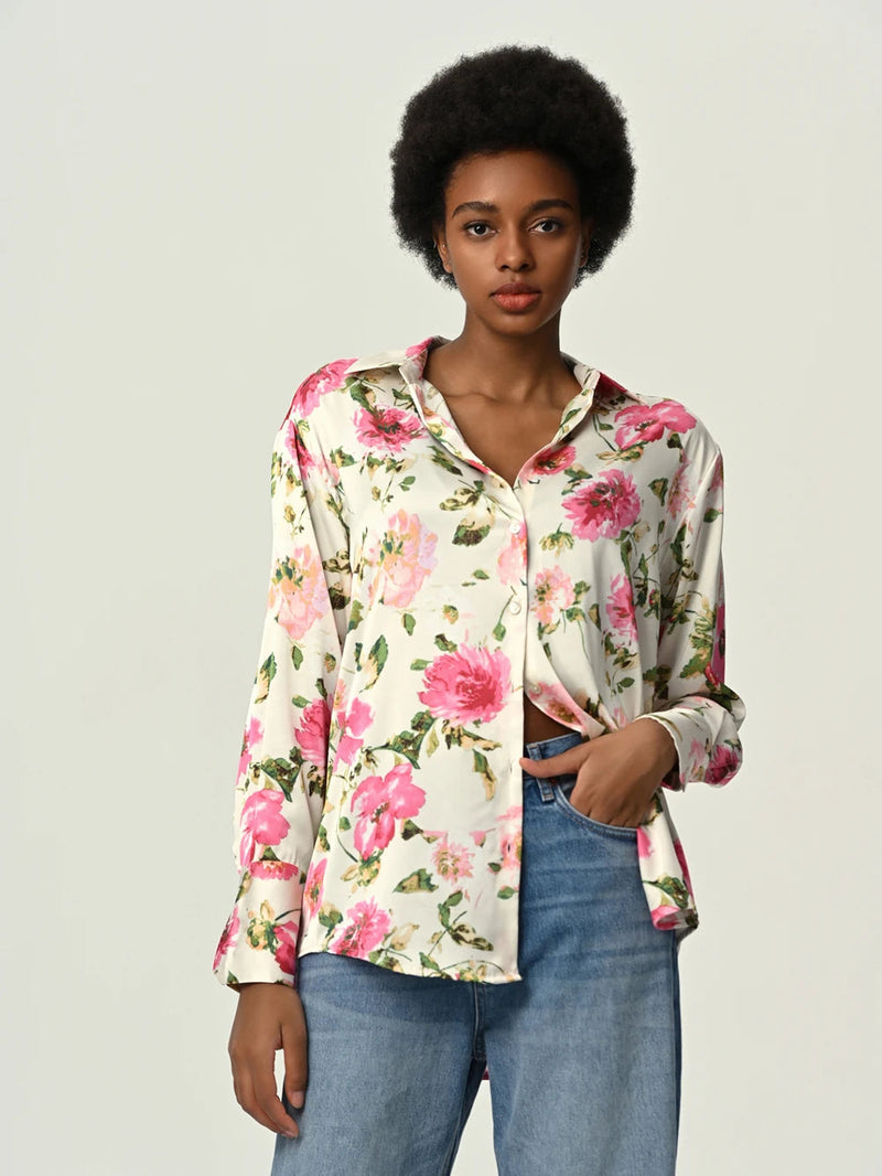Classic Vintage Shirt with a Flattering Fit