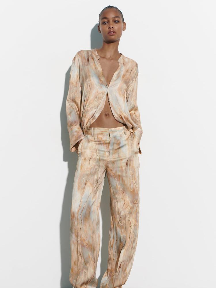 Sophisticated Garment with a Clean Classic Look