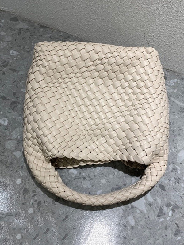 Beautifully Finished Bag in a Timeless Design