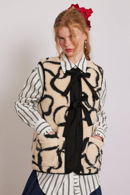 Well Tailored Garment with a Graceful Silhouette