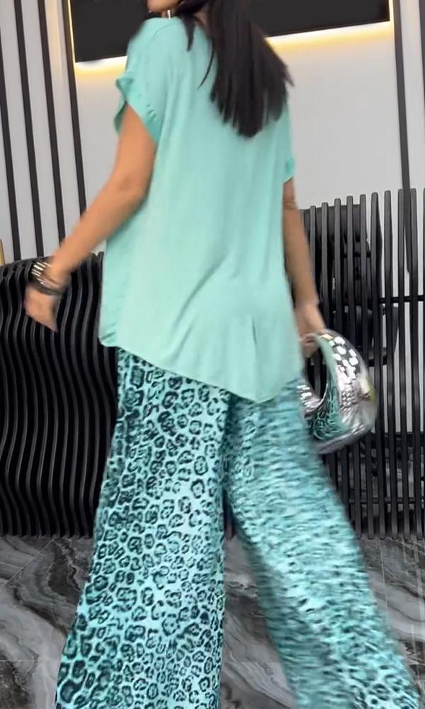 Gracefully Styled Pants for Any Occasion