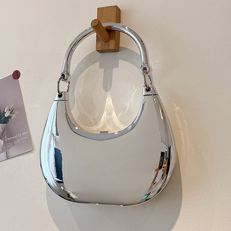 Classic Vintage Bag with a Flattering Fit