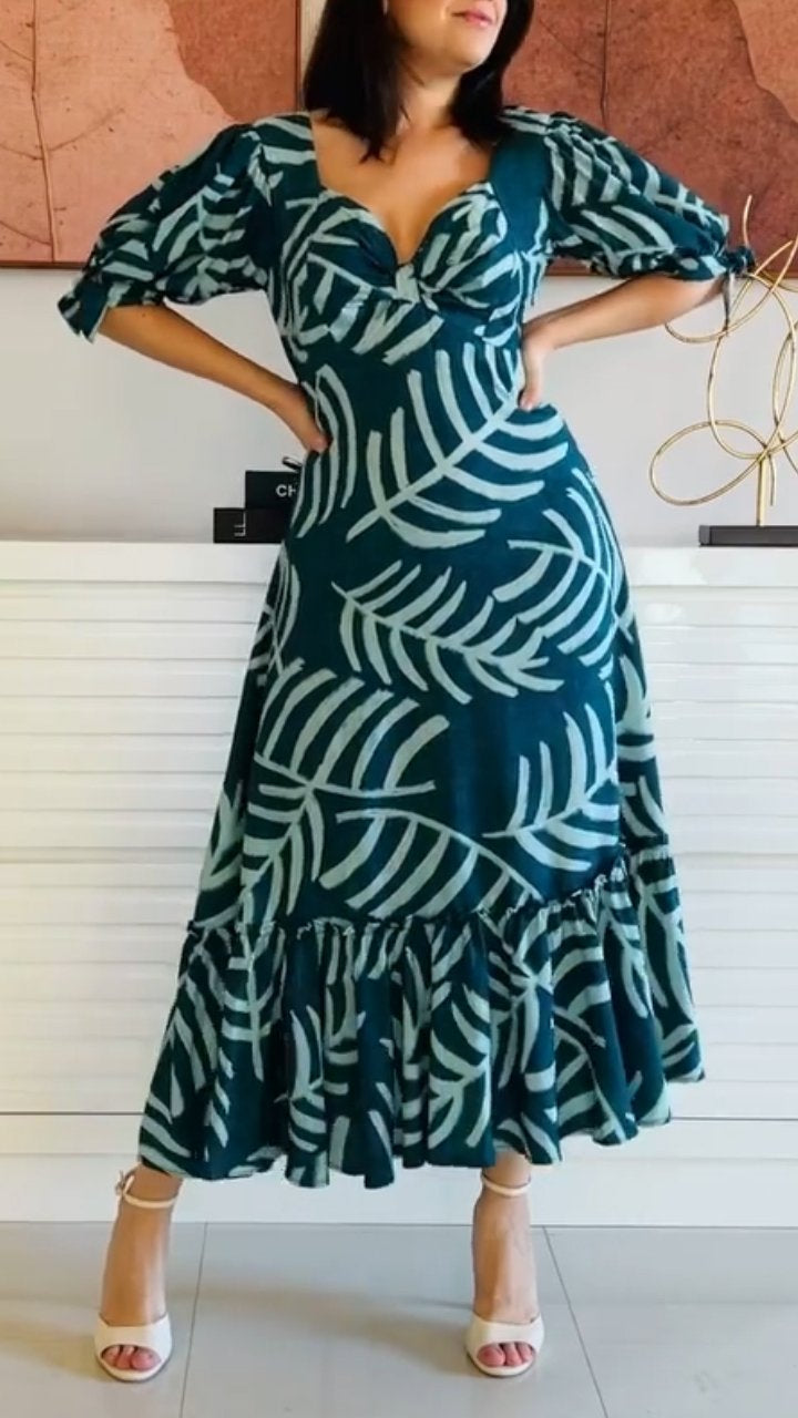 Gracefully Styled Dress for Any Occasion