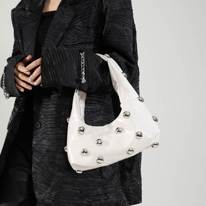 Effortlessly Elegant Bag with a Timeless Design