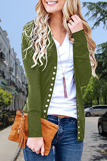 Effortlessly Elegant Cardigan with a Timeless Design