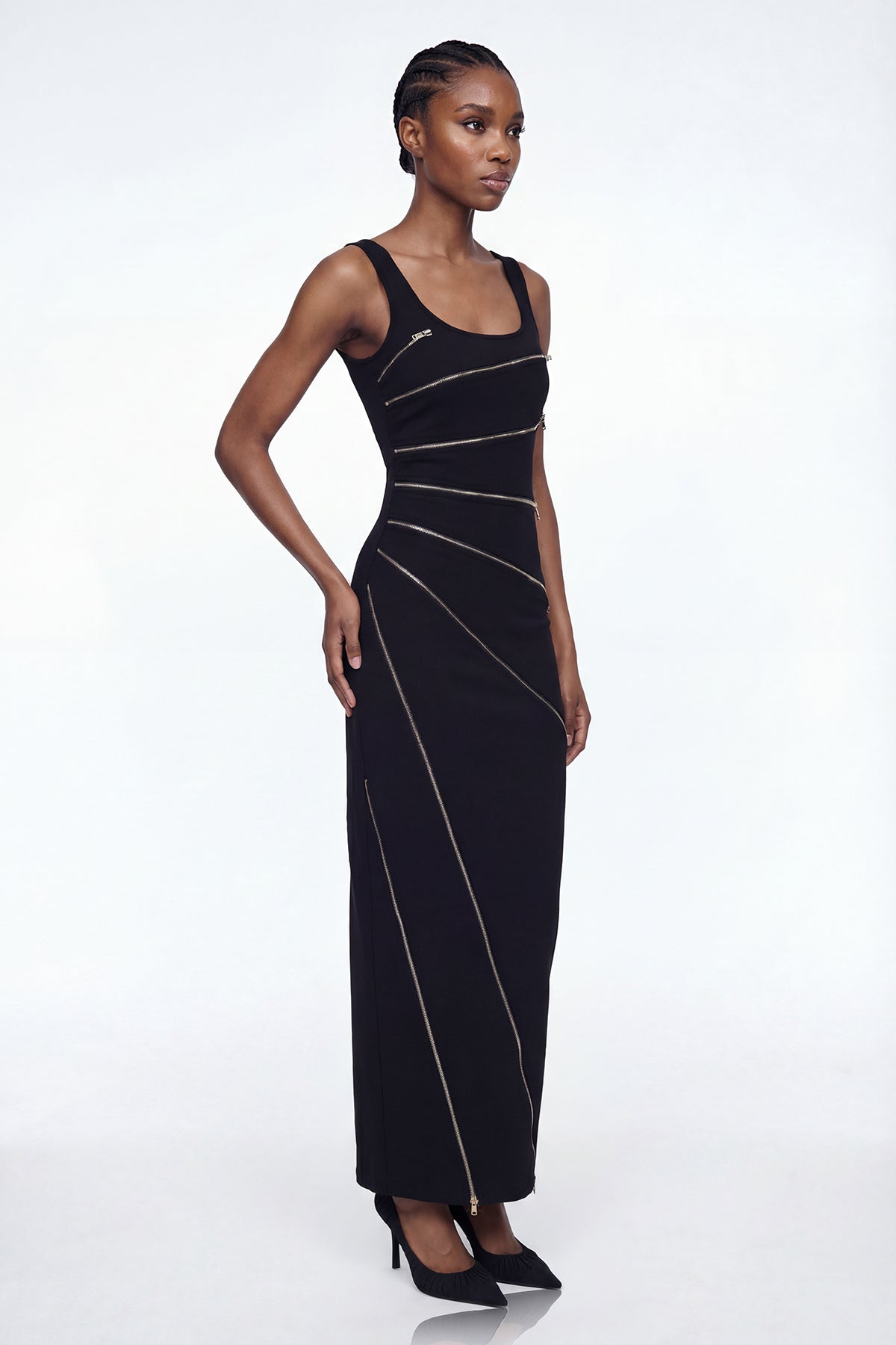 Beautifully Crafted Dress in a Classic Style