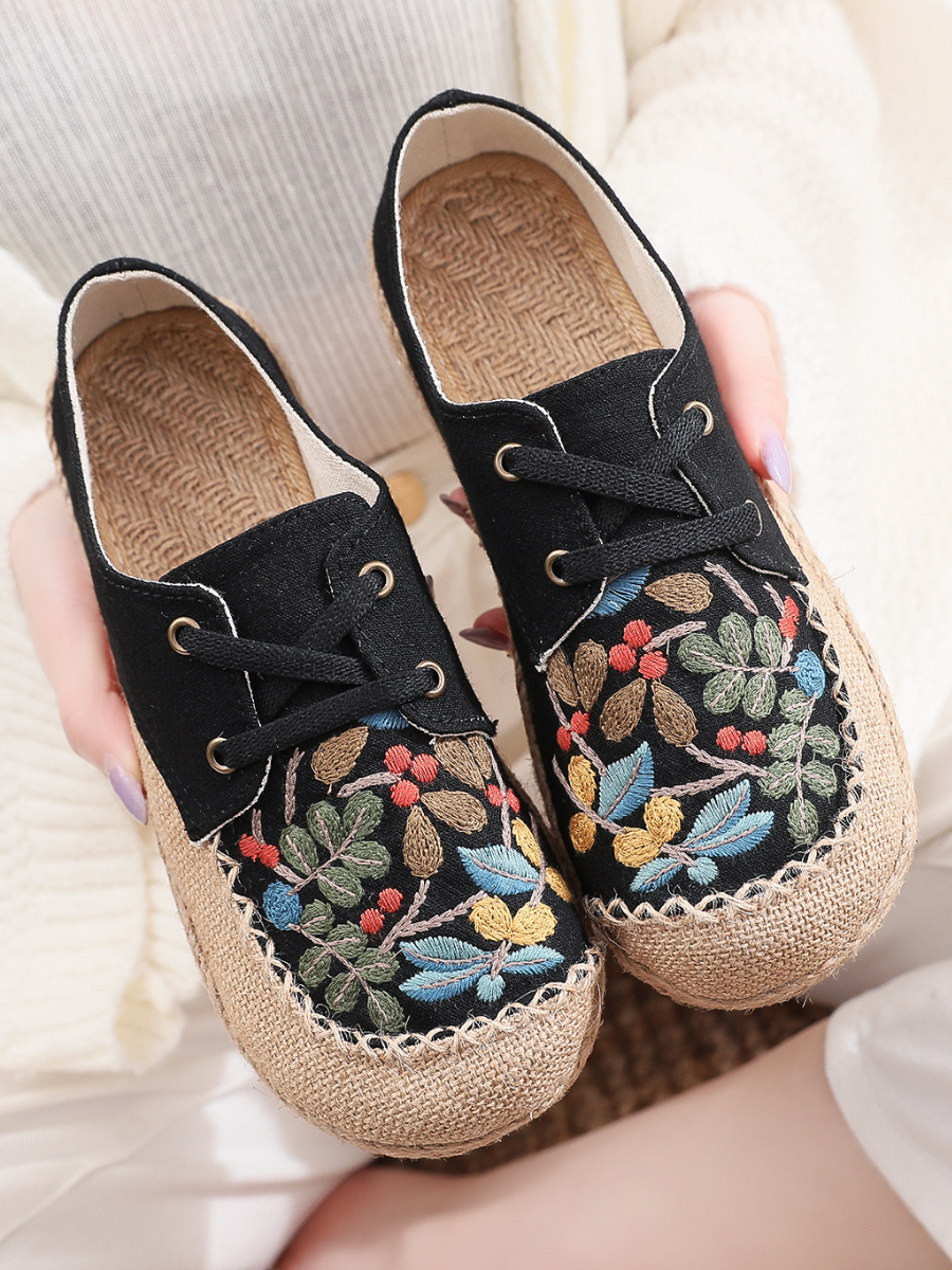 Beautifully Finished Shoes in a Timeless Design