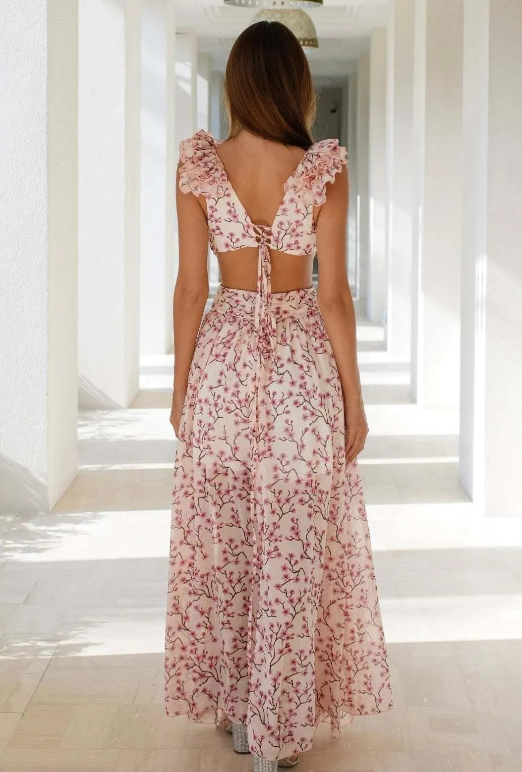 Beautifully Crafted Dress in a Classic Style