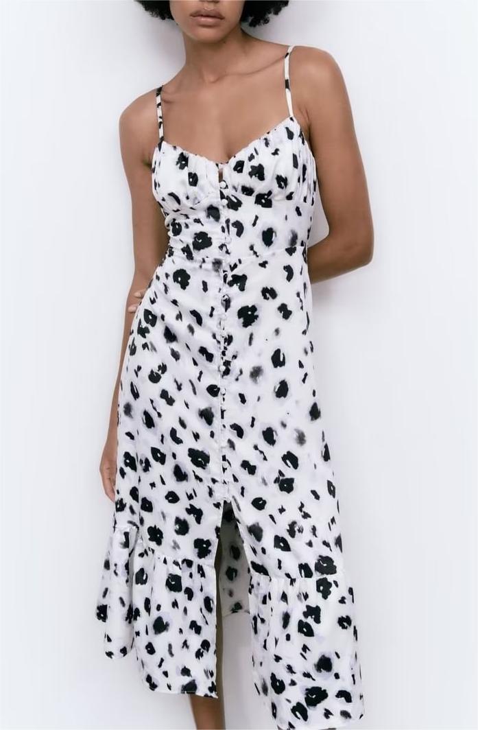 Beautifully Crafted Dress in a Classic Style