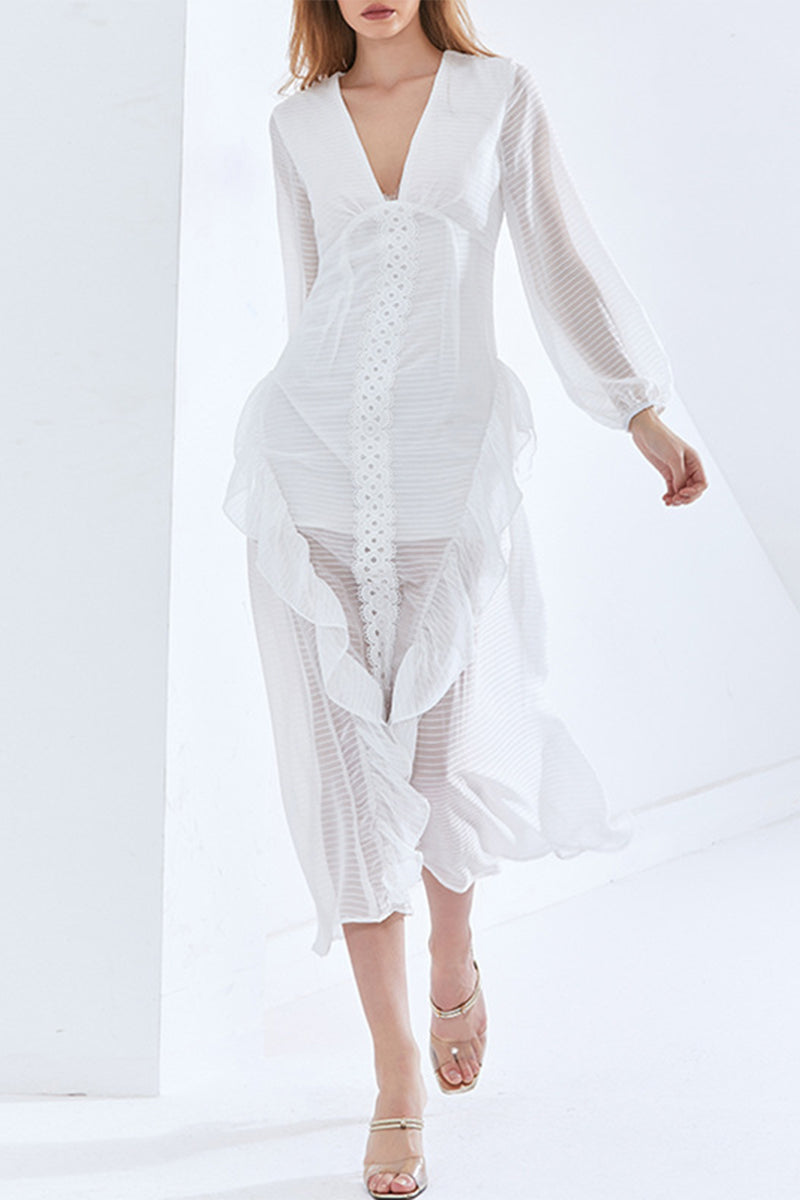 Classic Vintage Dress with a Flattering Fit