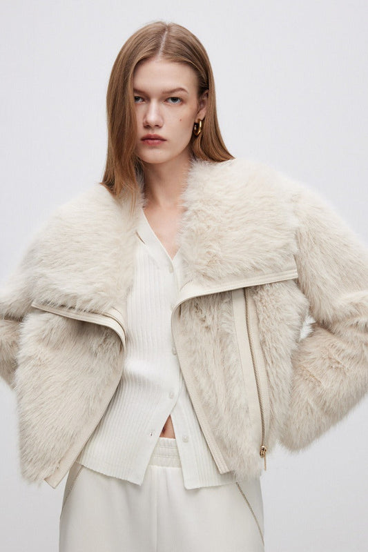 Classic Vintage & Enduringly Stylish Coat