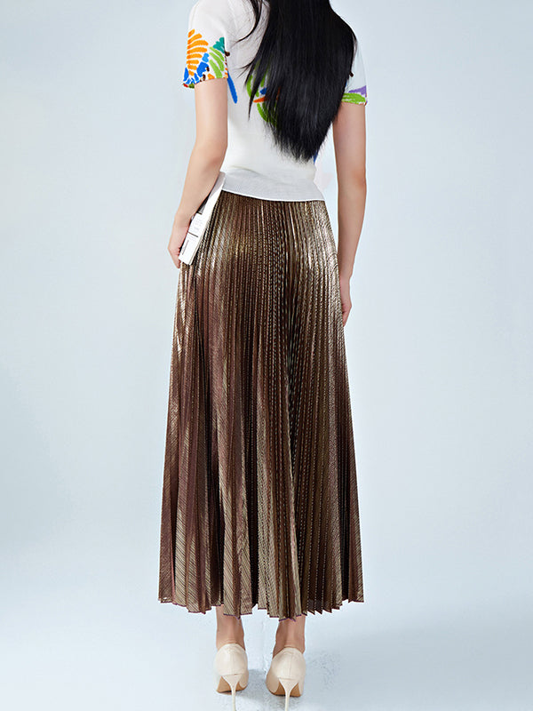 Gracefully Styled Garment for Any Occasion