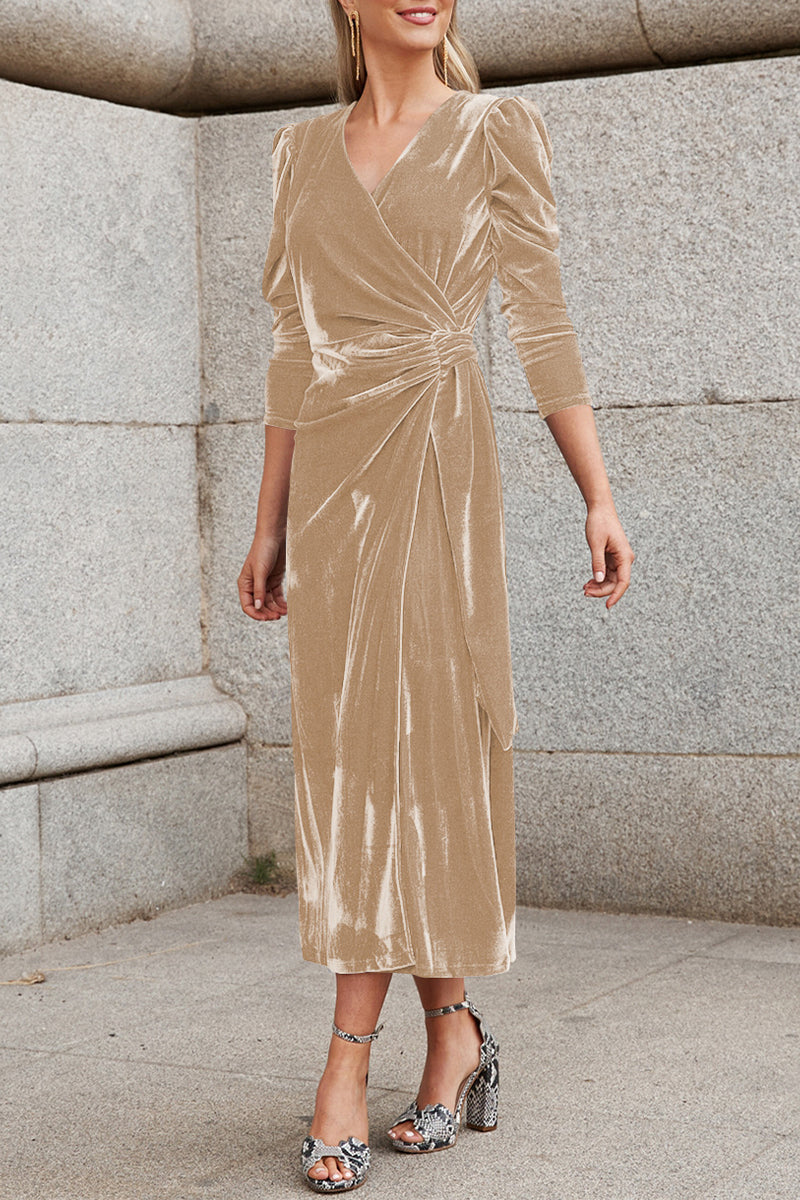 Beautifully Crafted Dress in a Classic Style