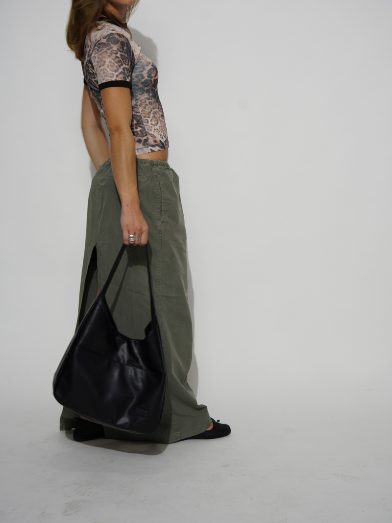 A Vintage Style Bag with Delicate Timeless Details