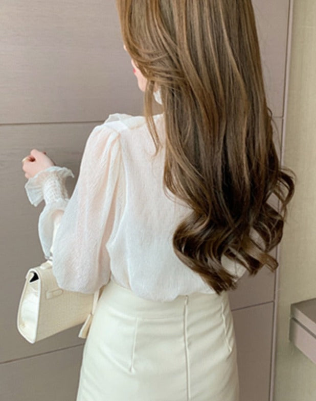 Classic Vintage & Enduringly Stylish Blouse