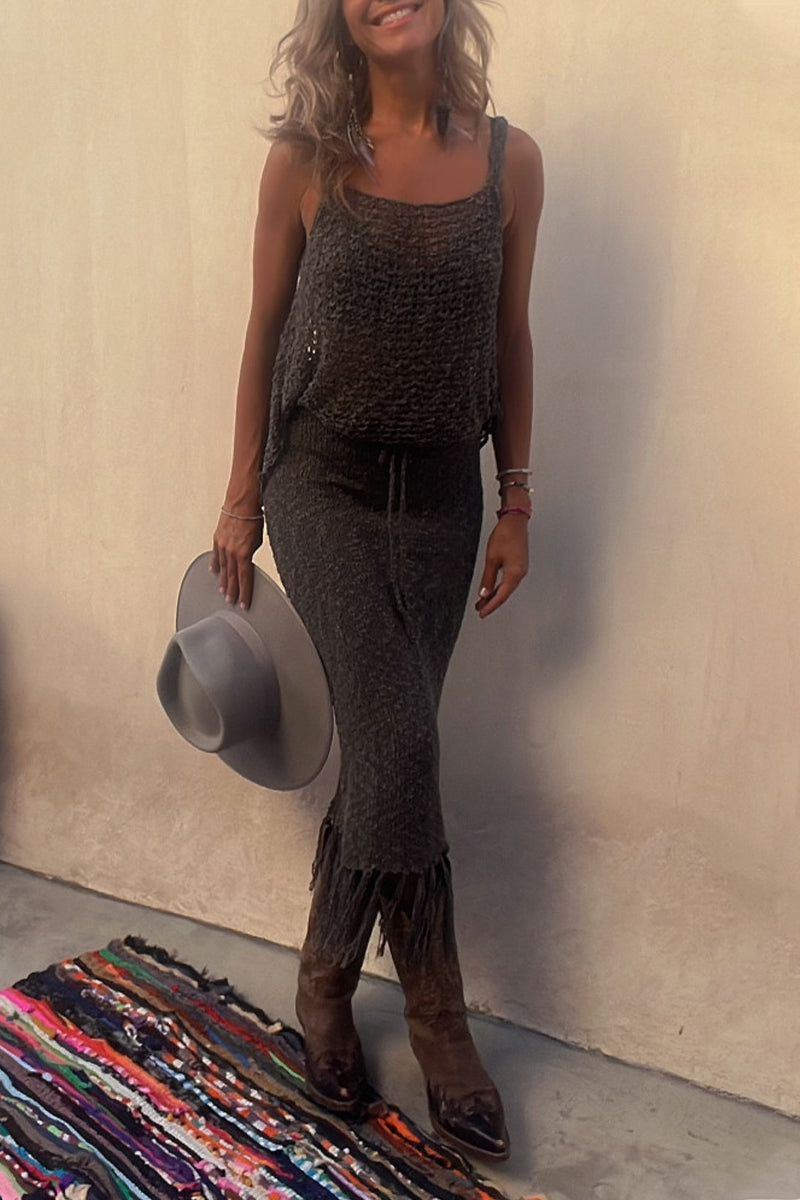 Gracefully Styled Garment for Any Occasion