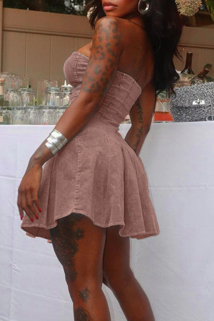 Effortlessly Elegant Dress with a Timeless Design