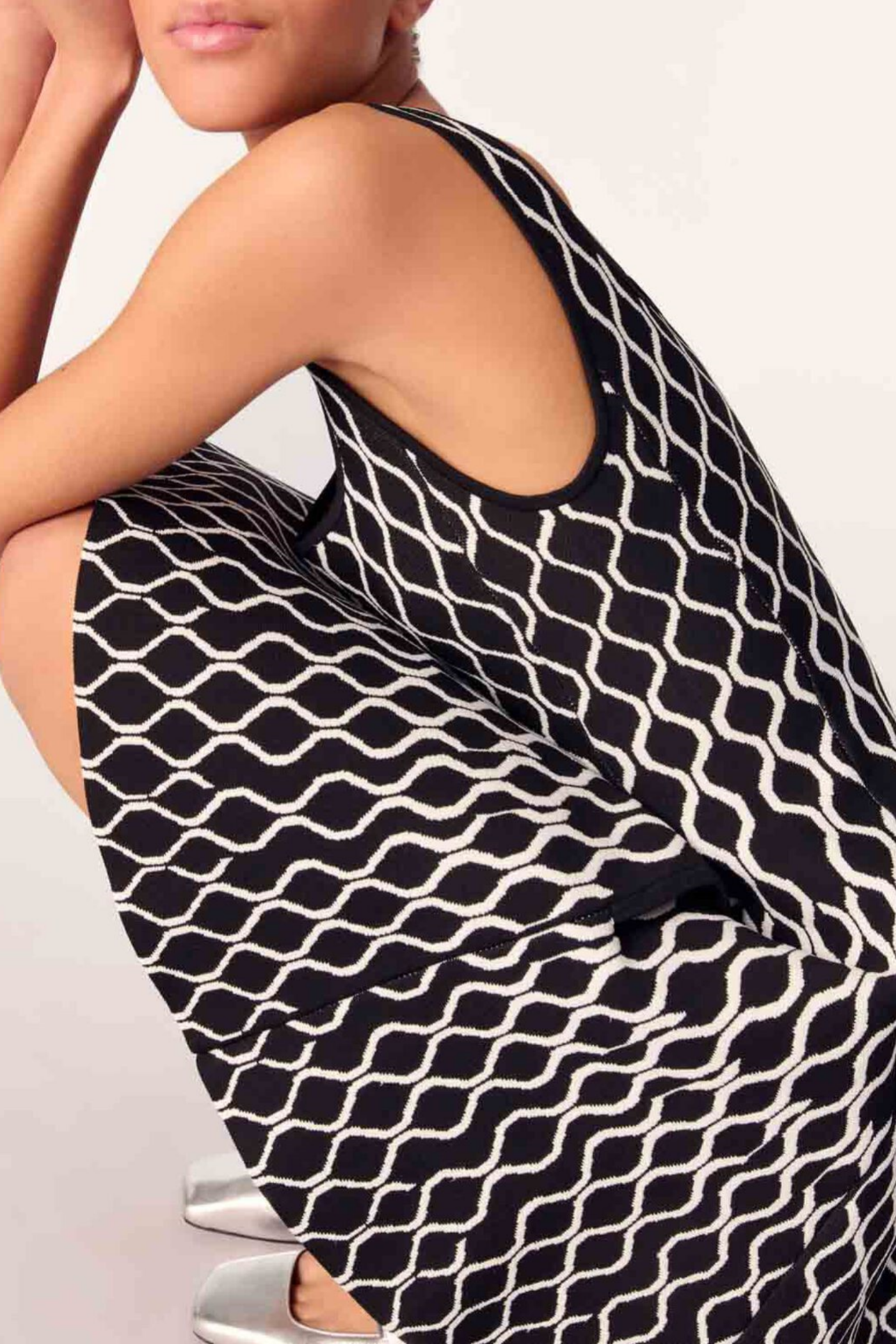 Beautifully Crafted Dress in a Classic Style