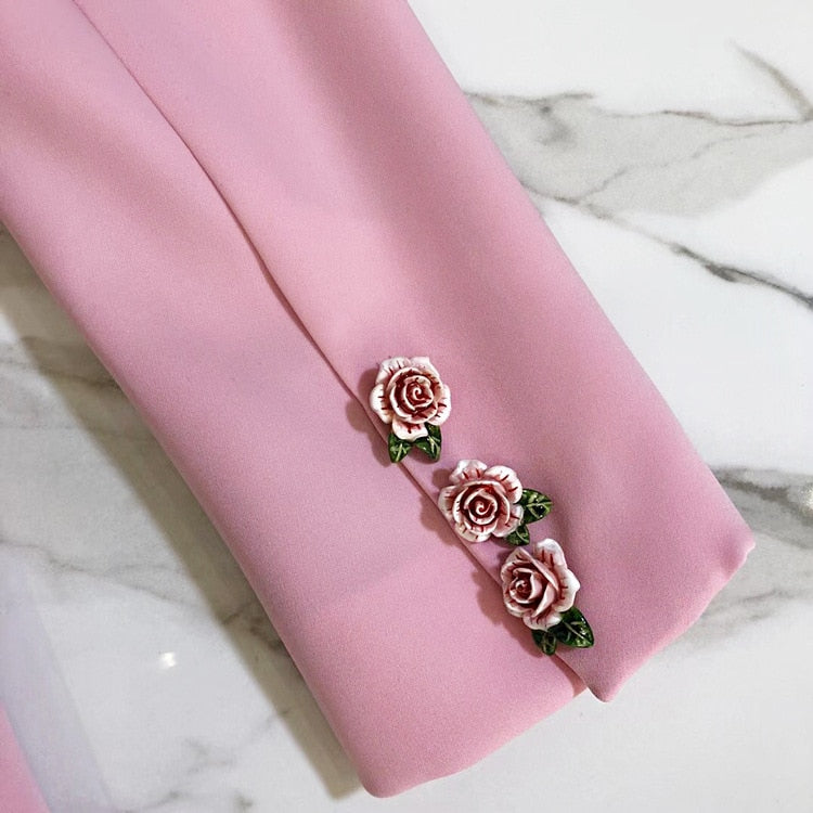 Effortlessly Elegant Garment with a Timeless Design